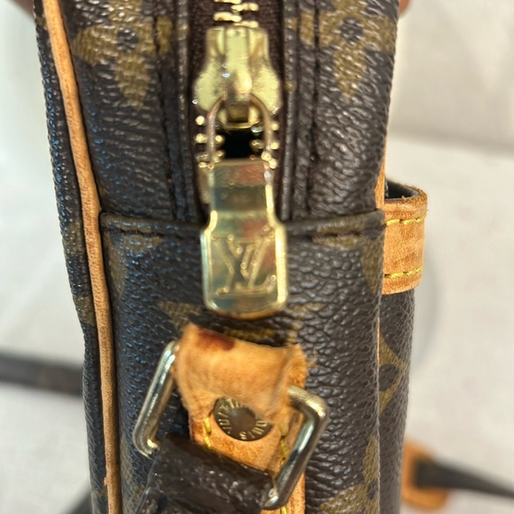 Auth LOUIS VUITTON Danube M45266 Brown Monogram 872ST Shoulder Bag - Picture 15 of 17